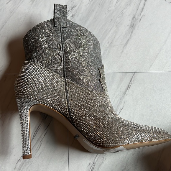 Gianni Bini western rhinestone silver copy point toe heel boot bootie shoe 6 - Picture 6 of 12